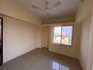 Room in 2 BHK Apartment at Kurla East – for Rent