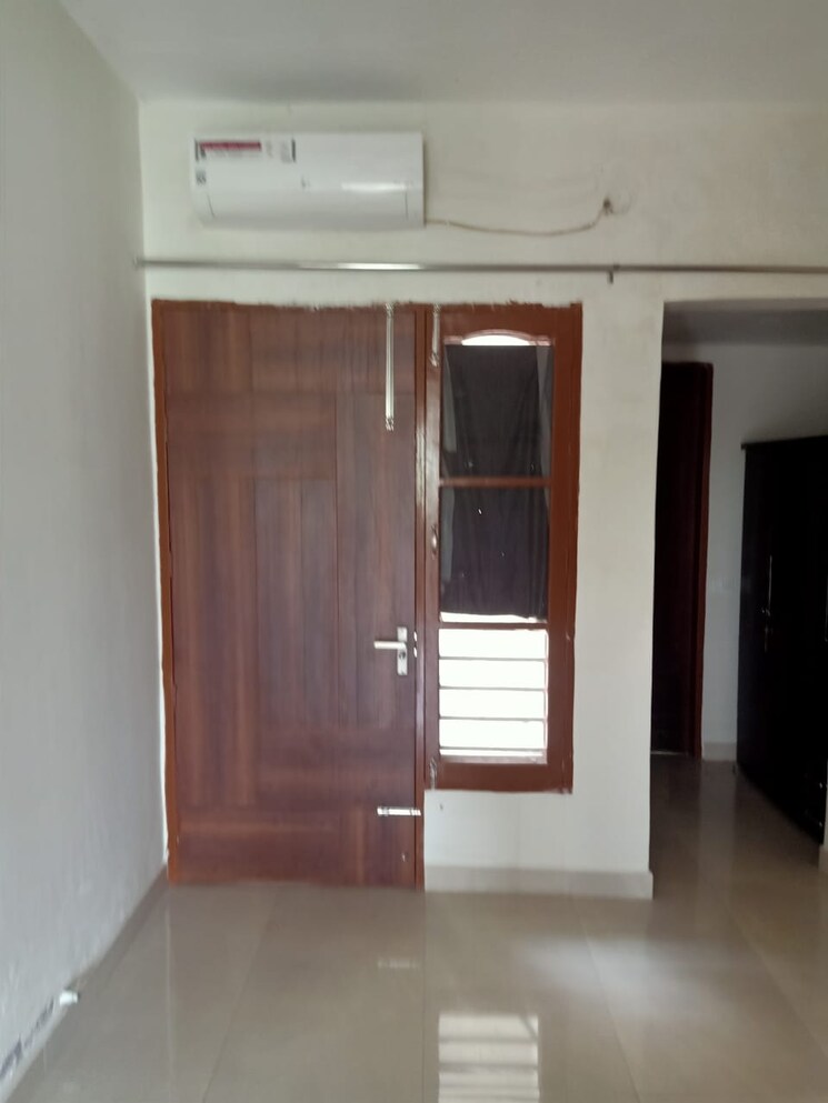 Room, aerocity 2 Bedroom 150 Sq.Yd. Independent House In Aerocity Mohali 9263946