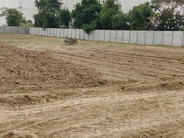 Plot Area in  Plot at Gwalior Road – for Sale