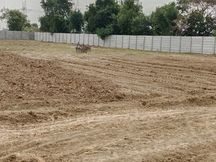 undefined, gwalior road  111 Sq.Yd. Plot In Gwalior Road Agra 9263941