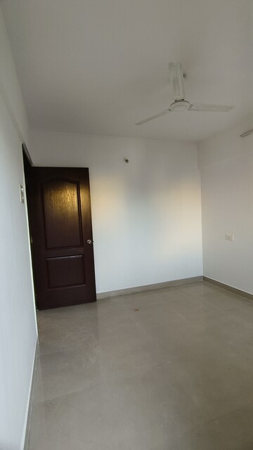 Room in 2 BHK Apartment at Wadgaon Sheri – for Rent