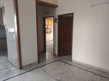 Room in 3 BHK Apartment at Sector 21c – for Rent