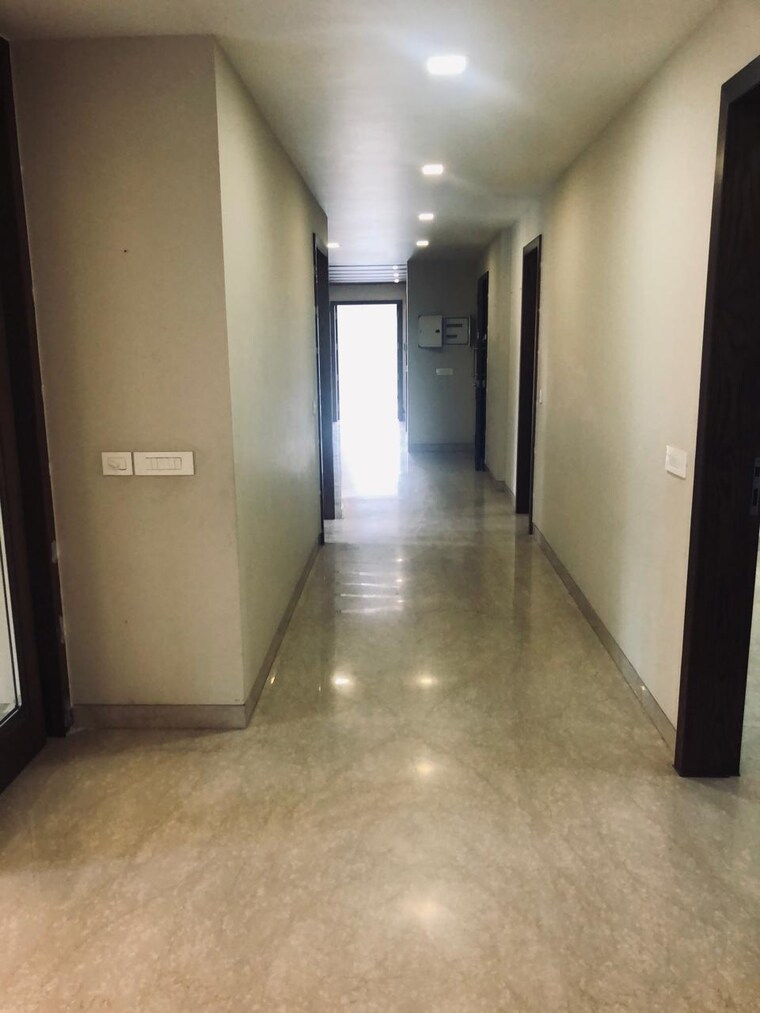 Room, vasant vihar 4 Bedroom 800 Sq.Yd. Builder Floor In Vasant Vihar Delhi 9263998