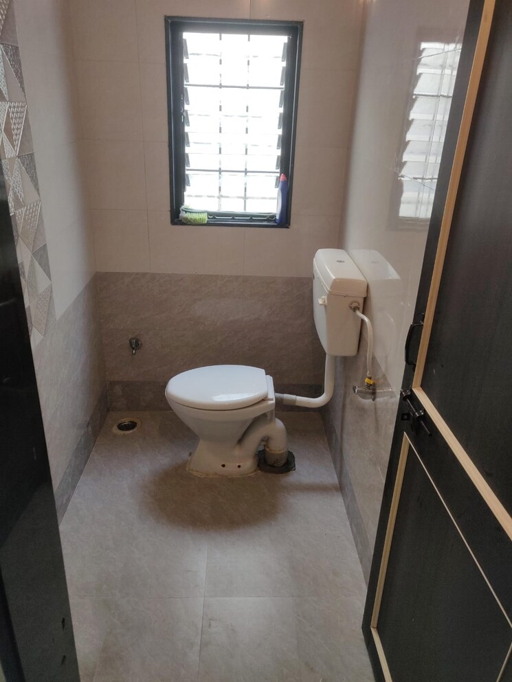 Bathroom, wadgaon sheri 1 RK 340 Sq.Ft. Independent House In Wadgaon Sheri Pune 9264002