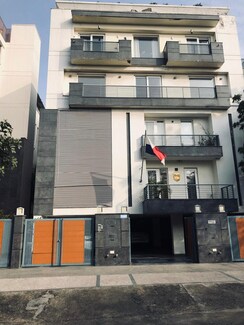 4 BHK + Servant Room,Study Room,Extra Room Builder Floor For Sale in Vasant Vihar