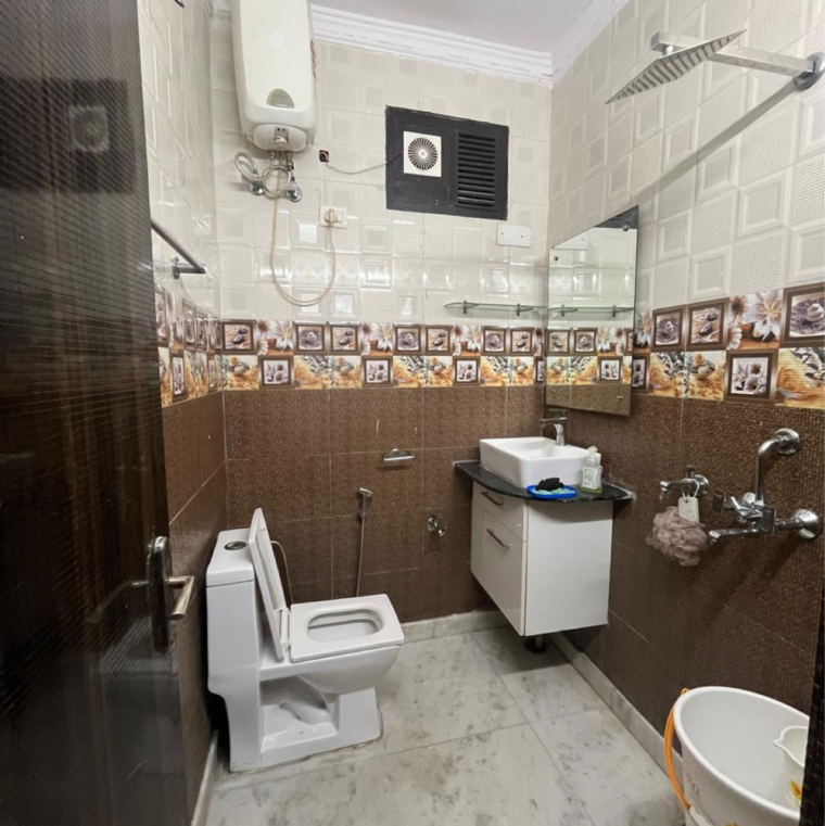 Team Area, malviya nagar 1 RK 600 Sq.Ft. Builder Floor In Malviya Nagar Delhi 9264041