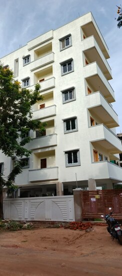 2 BHK + Pooja Room Apartment For Sale in Nallagandla