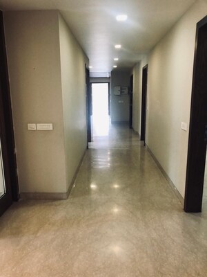 Room in 4 BHK Builder Floor at Maharani Bagh – for Rent