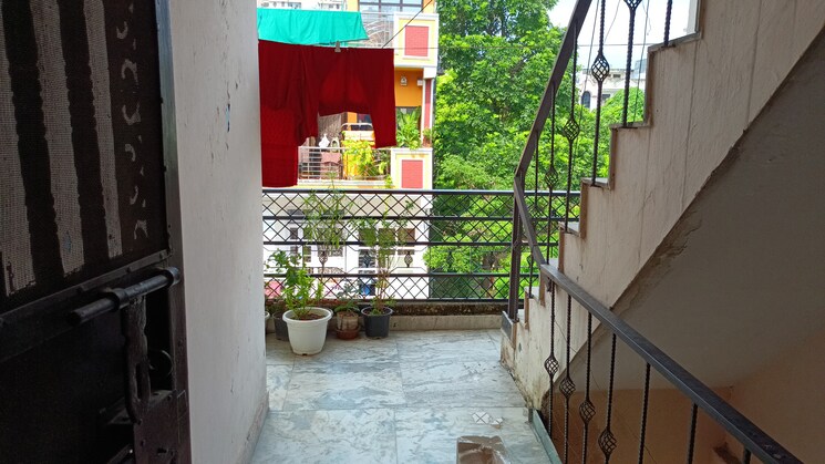 Balcony, vaishali sector 5 2 Bedroom 880 Sq.Ft. Builder Floor In Vaishali Sector 5 Ghaziabad 9264052