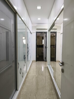  4 BHK Apartment at S Raheja Sapphire, Santacruz West – for Sale