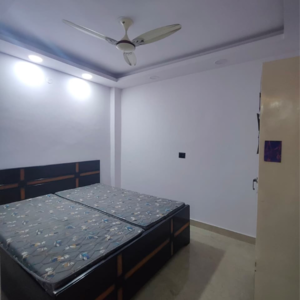 Bedroom in 3 BHK Builder Floor at Govindpuri – for Rent