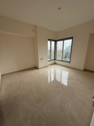 Room in 3 BHK Apartment at Badhekar Krishnakunj, Kothrud – for Rent