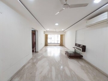 Room in 3 BHK Apartment at Prabhadevi CHS, Prabhadevi – for Rent