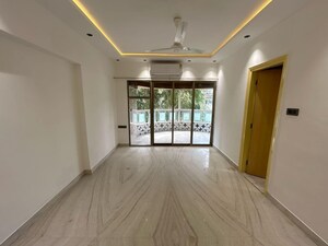 Room in 3 BHK Apartment at Prabhadevi CHS, Prabhadevi – for Rent