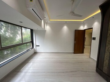 Room in 3 BHK Apartment at Prabhadevi CHS, Prabhadevi – for Rent