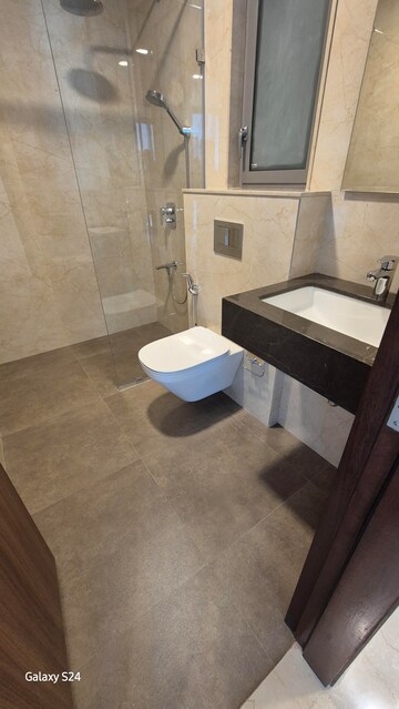 Attached Bathroom in 3 BHK Apartment at Piramal Mahalaxmi, Mahalaxmi – for Rent