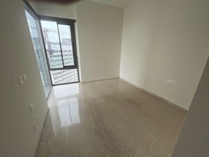 Room in 3 BHK Apartment at Piramal Mahalaxmi, Mahalaxmi – for Rent