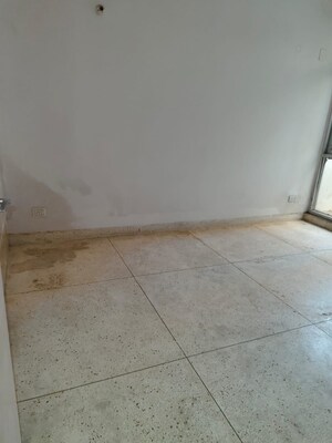 Room in 3 BHK Builder Floor at Sector 57 – for Rent