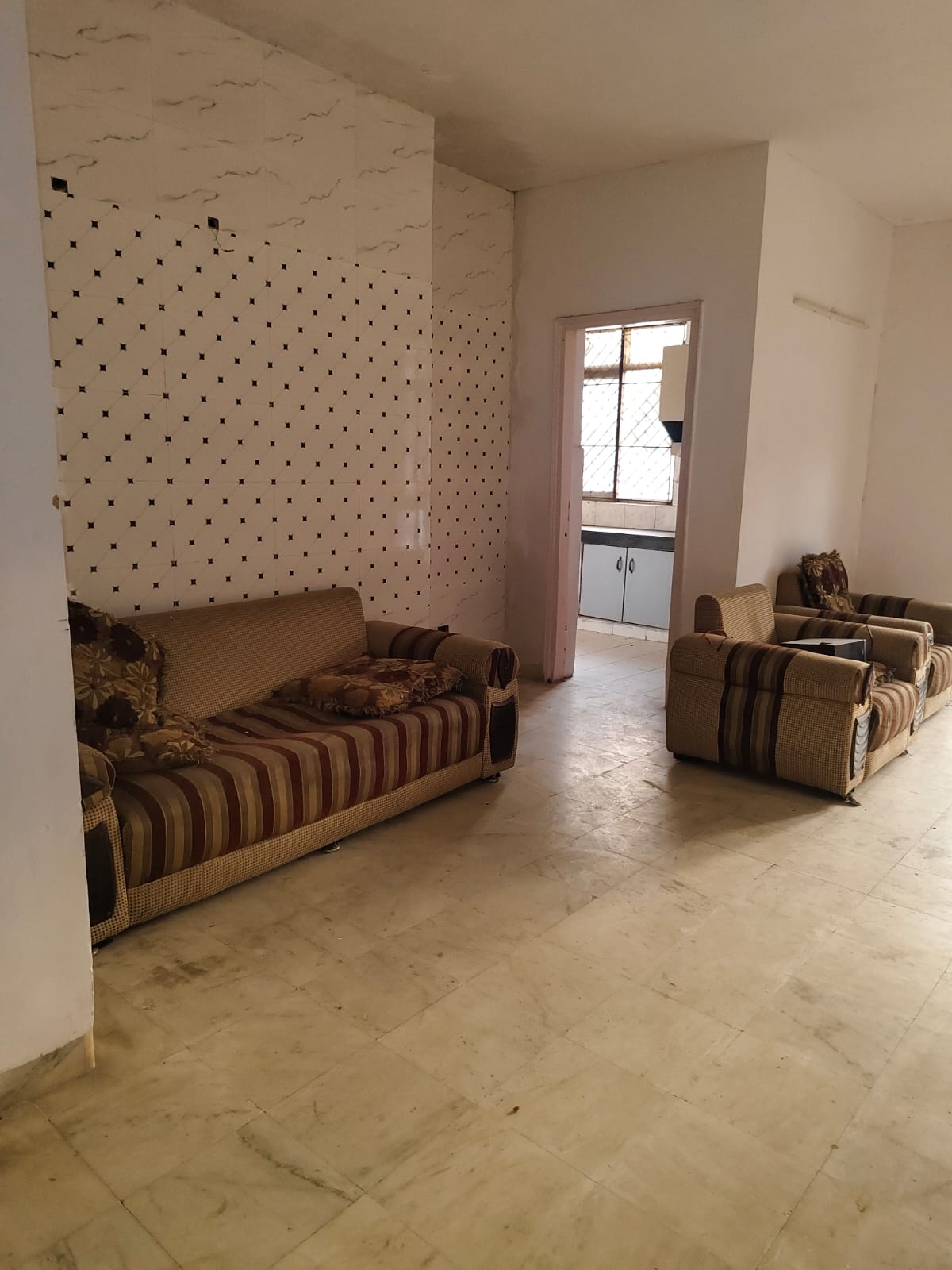 3 BHK + Servant Room Builder Floor For Rent in Sector 57