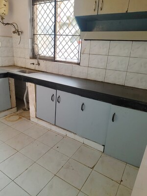 Kitchen in 3 BHK Builder Floor at Sector 57 – for Rent