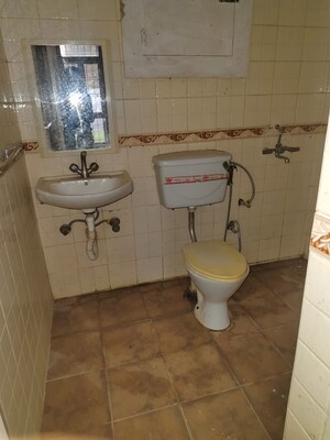 Bathroom in 3 BHK Builder Floor at Sector 57 – for Rent