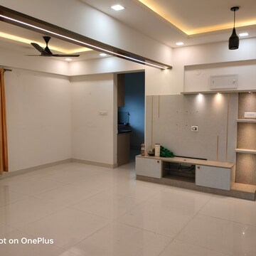 Room in 3 BHK Apartment at Sowparnika Flamenco, Sarjapur – for Rent