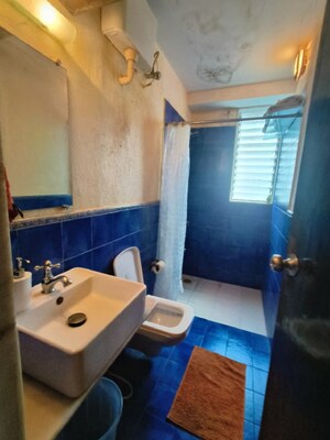 Bathroom in 1 BHK Apartment at Bandra West – for Rent