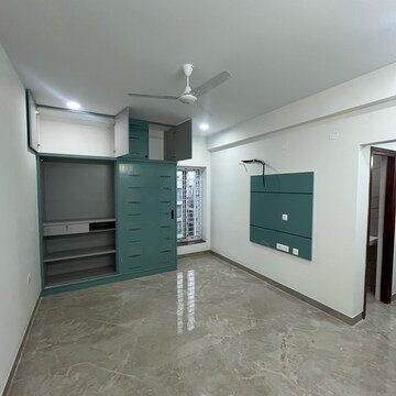 Room in 3 BHK Apartment at Jubilee Hills – for Sale
