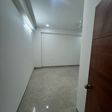 Room in 3 BHK Apartment at Jubilee Hills – for Sale