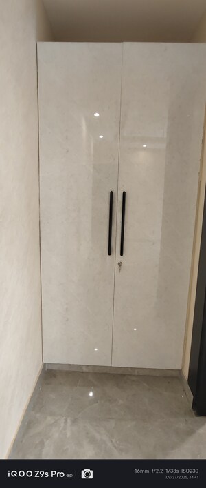 Cupboard in 4 BHK Builder Floor at Green Fields Colony – for Sale