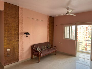 Room in 3 BHK Apartment at Gomti Nagar – for Rent