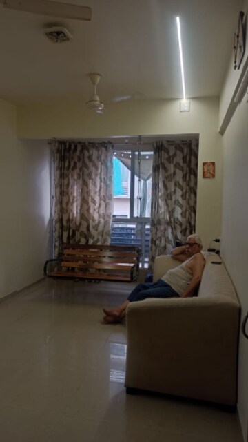 Living Room in 2 BHK Apartment at Chandkheda – for Rent