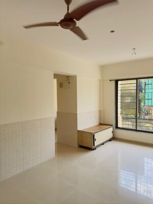 Room in 1 BHK Apartment at Thane West – for Sale