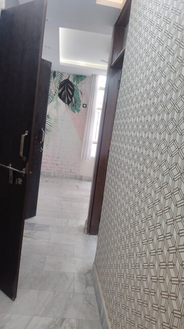  2 BHK Builder Floor at Okhla Industrial Estate Phase 2 – for Sale