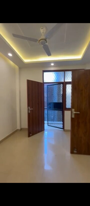 1.5 BHK Builder Floor For Sale in Okhla Industrial Estate Phase 2