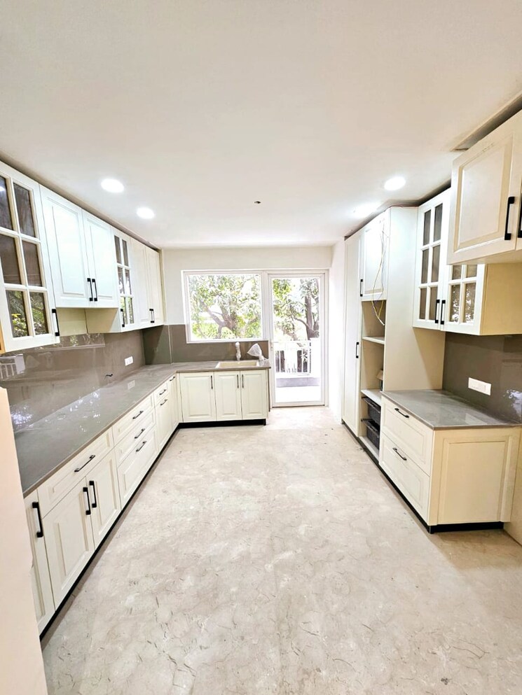 Kitchen, sector 21 5 Bedroom 4500 Sq.Ft. Builder Floor In Sector 21 Panchkula 9264466