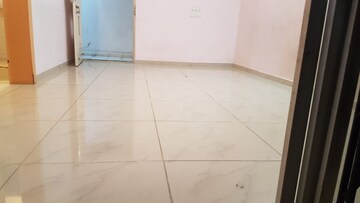 Room in 2 BHK Apartment at Anand Nagar – for Rent