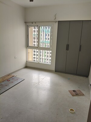 Room in 2 BHK Apartment at Dosti West County, Balkum Pada – for Rent