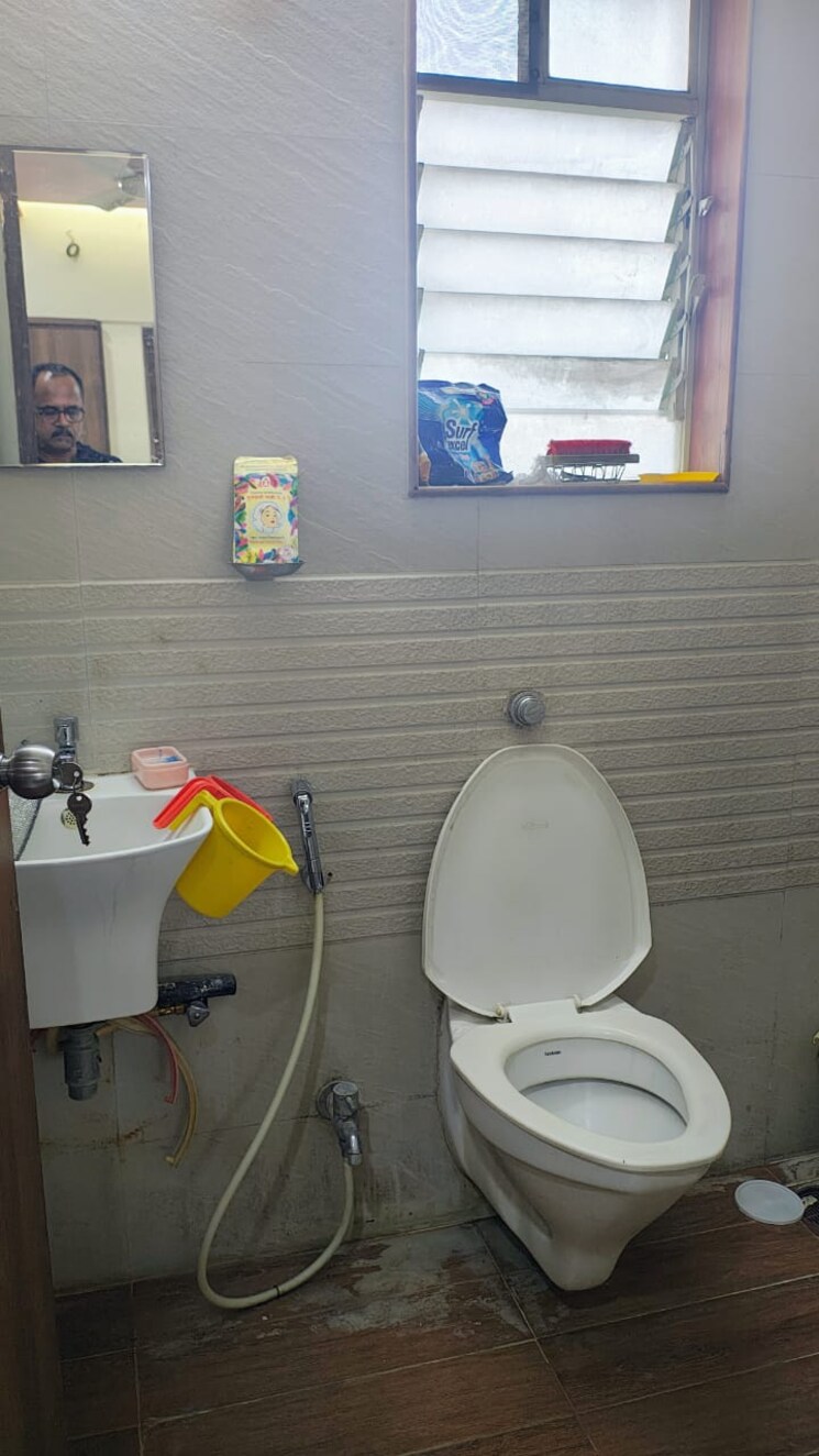 Bathroom, miami-apartment 2 Bedroom 1000 Sq.Ft. Apartment In Dhayari Pune 9264550