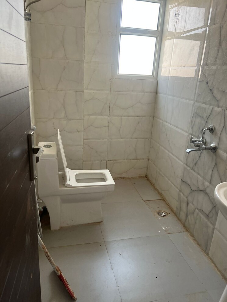 Floor Plan, raj nagar extension Commercial Office Space 668 Sq.Ft. In Raj Nagar Extension Ghaziabad 9264577