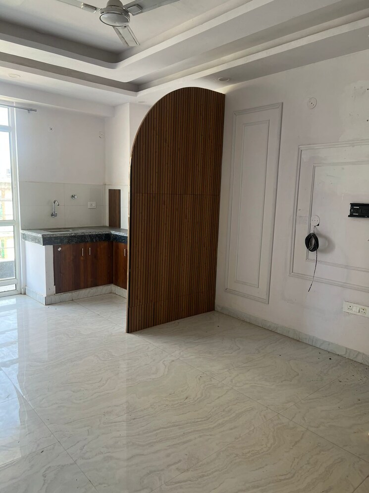 Cover Image, raj nagar extension Commercial Office Space 668 Sq.Ft. In Raj Nagar Extension Ghaziabad 9264577