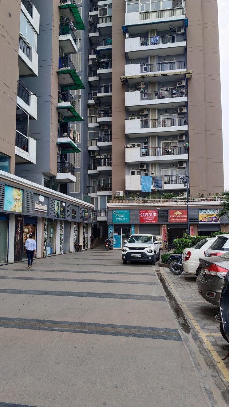 Exterior View, saviour-park Commercial Shop 280 Sq.Ft. In Mohan Nagar Ghaziabad 9264601