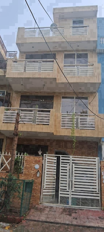 6 BHK Independent House For Sale in Sector 39