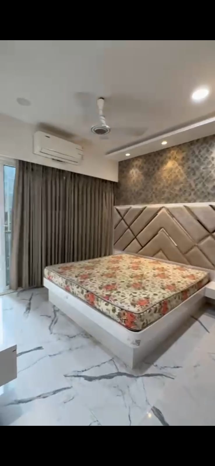 2 BHK + Extra Room Apartment For Rent in Andheri West