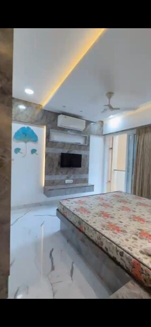 Bedroom in 2 BHK Apartment at Andheri West – for Rent