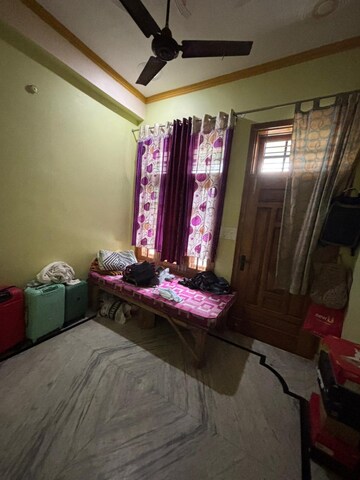 Bedroom in 2 BHK Independent House at Gomti Nagar – for Rent