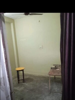   Shop at Gomti Nagar – for Rent