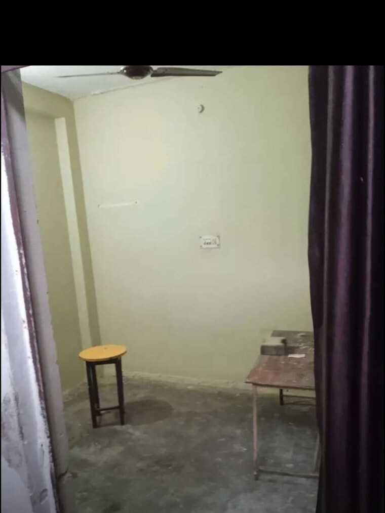 undefined, gomti nagar Commercial Shop 800 Sq.Ft. In Gomti Nagar Lucknow 9264637