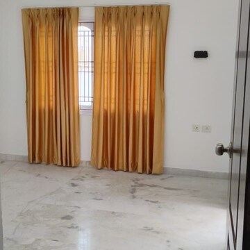 Room in 4 BHK Independent House at Manjeera Residency, Jubilee Hills – for Rent
