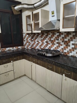 Kitchen in 1.5 BHK Independent House at Gomti Nagar – for Rent